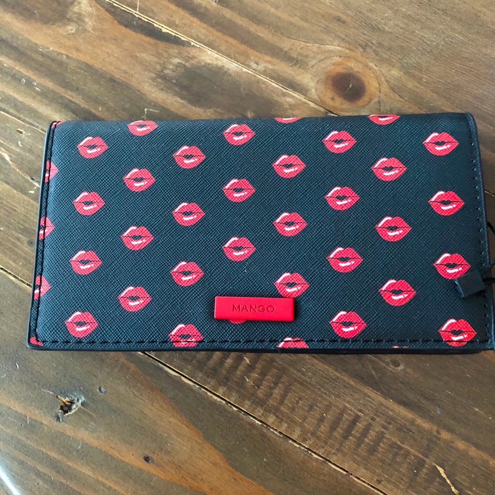 Mango Wallet, NWT
